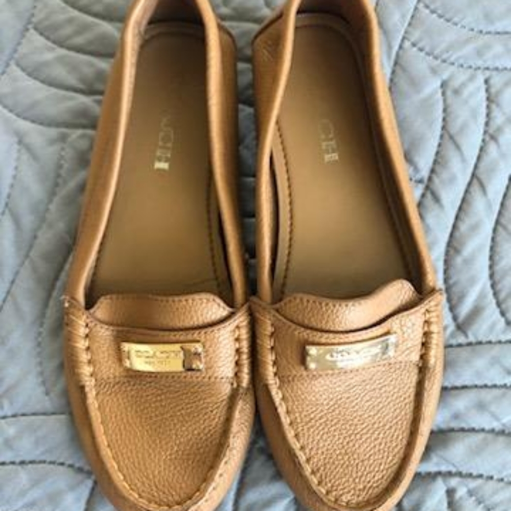 Coach Fredrica woman's shoes size 6B very good condition